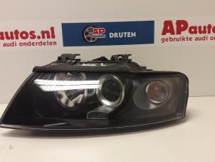 Gebruikte Koplamp links Audi A4 Cabrio (B7) 3.0 V6 30V Prijs op aanvraag aangeboden door AP Auto's