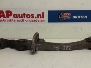 Gebruikte Draagarm onder links-voor Audi A6 Avant Quattro (C6) 3.0 TDI V6 24V Prijs € 19,99 Margeregeling aangeboden door AP Autos