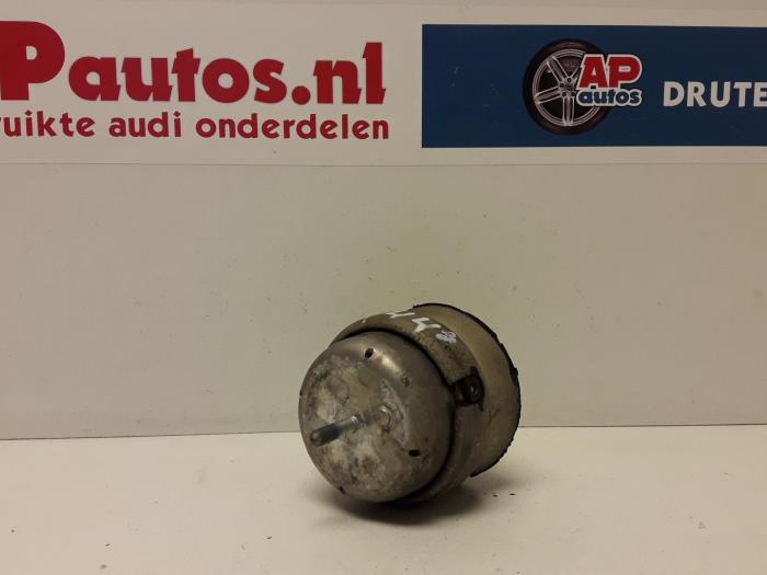 Gebruikte Motorrubber Audi A4 (B6) 2.0 20V Prijs € 19,99 Margeregeling aangeboden door AP Auto's
