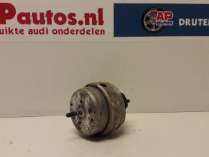 Gebruikte Motorrubber Audi A4 (B6) 2.0 20V Prijs € 35,00 Margeregeling aangeboden door AP Autos