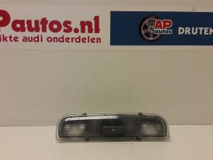 Gebruikte Binnenverlichting achter Audi A4 (B7) 2.0 TDI 16V Prijs € 10,00 Margeregeling aangeboden door AP Autos