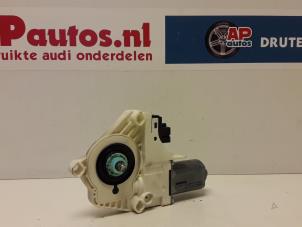 Gebruikte Portierruitmotor Audi Q7 (4LB) 3.0 TDI V6 24V Prijs € 19,99 Margeregeling aangeboden door AP Autos
