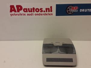 Gebruikte Binnenverlichting voor Audi A3 Sportback (8PA) 1.6 FSI 16V Prijs € 35,00 Margeregeling aangeboden door AP Autos
