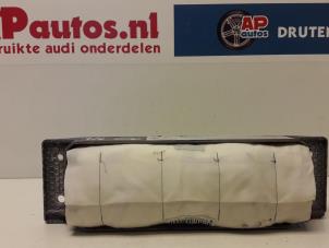 Gebruikte Airbag rechts (Dashboard) Audi S4 Avant (B7) 4.2 V8 40V Prijs € 50,00 Margeregeling aangeboden door AP Autos