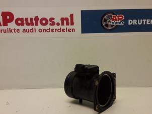Gebruikte Luchtmassameter Audi A4 (B5) 1.8 20V Prijs € 35,00 Margeregeling aangeboden door AP Autos