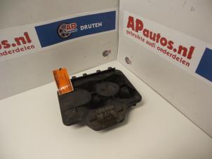 Gebruikte Accubak Audi A3 (8L1) 1.8 T 20V Prijs € 20,00 Margeregeling aangeboden door AP Autos