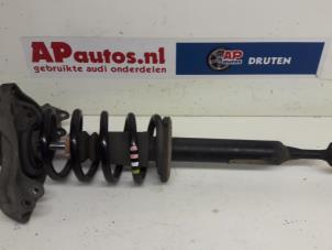 Gebruikte Mac Phersonpoot rechts-voor Audi A4 Avant (B7) 2.0 20V Prijs € 29,99 Margeregeling aangeboden door AP Auto's