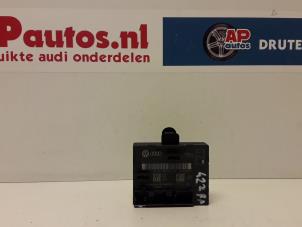 Gebruikte Centrale Deurvergrendelings Module Audi A4 (B8) 2.0 TDI 16V Prijs € 24,99 Margeregeling aangeboden door AP Autos