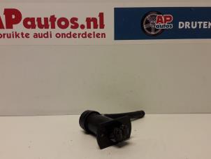 Gebruikte Koplamp Sproeier Audi A6 (C6) 3.2 V6 24V FSI Prijs € 24,99 Margeregeling aangeboden door AP Autos