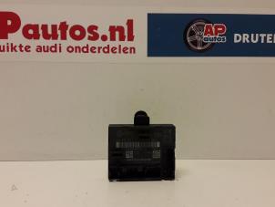 Gebruikte Module Centrale Deurvergrendeling Audi S5 (8T3) 4.2 V8 40V Prijs € 24,99 Margeregeling aangeboden door AP Autos