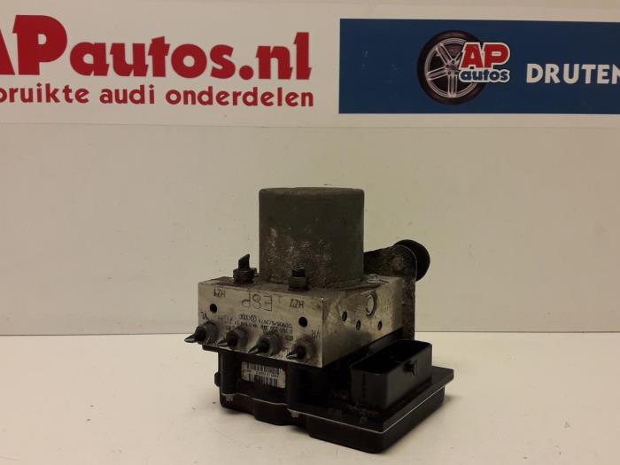 Gebruikte ABS Pomp Audi A4 Avant (B8) 2.0 TDI 143 16V Prijs € 149,99 Margeregeling aangeboden door AP Auto's