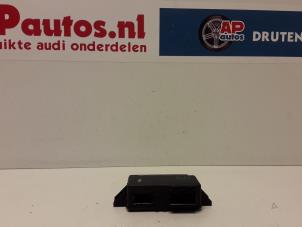 Gebruikte Gateway module Audi A4 Avant (B8) 2.0 TDI 143 16V Prijs € 34,99 Margeregeling aangeboden door AP Autos