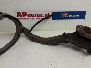 Gebruikte Fusee links-voor Audi Q7 (4LB) 3.0 TDI V6 24V Prijs € 29,99 Margeregeling aangeboden door AP Auto's