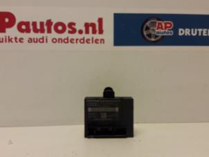 Gebruikte Module Centrale Deurvergrendeling Audi A6 (C6) 2.0 TDI 16V Prijs € 24,99 Margeregeling aangeboden door AP Autos