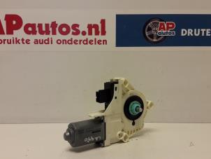 Gebruikte Portierruitmotor Audi Q7 (4LB) 3.0 TDI V6 24V Prijs € 19,99 Margeregeling aangeboden door AP Autos