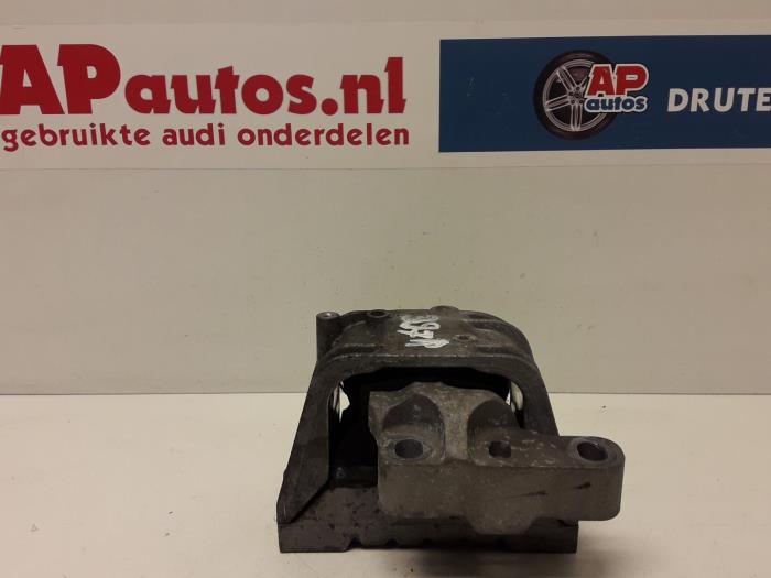 Gebruikte Motorrubber Audi A3 (8P1) 2.0 TDI 16V Prijs € 19,99 Margeregeling aangeboden door AP Auto's
