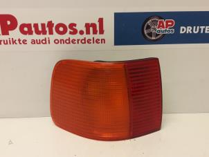 Gebruikte Achterlicht links Audi 100 Avant (C4) 2.3E 5E Prijs € 25,00 Margeregeling aangeboden door AP Autos