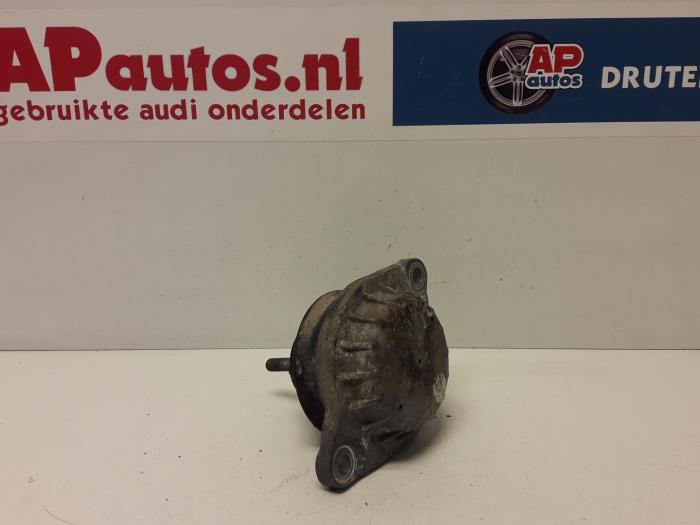 Gebruikte Motorrubber Audi 100 Avant (C4) 2.3E 5E Prijs € 19,99 Margeregeling aangeboden door AP Auto's
