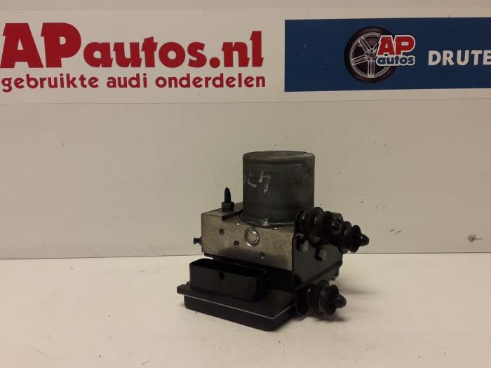 Gebruikte ABS Pomp Audi A4 Avant (B8) 1.8 TFSI 16V Prijs € 99,99 Margeregeling aangeboden door AP Auto's
