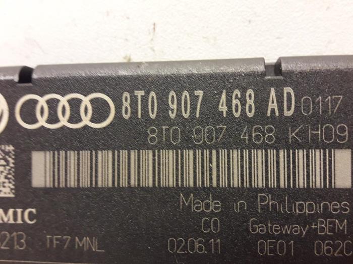 Gateway module van een Audi A4 Avant (B8) 1.8 TFSI 16V 2011