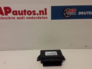 Gebruikte Handrem Module Audi A4 Avant (B8) 1.8 TFSI 16V Prijs € 50,00 Margeregeling aangeboden door AP Autos