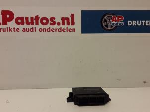 Gebruikte PDC Module Audi A4 Avant (B8) 1.8 TFSI 16V Prijs € 39,99 Margeregeling aangeboden door AP Autos