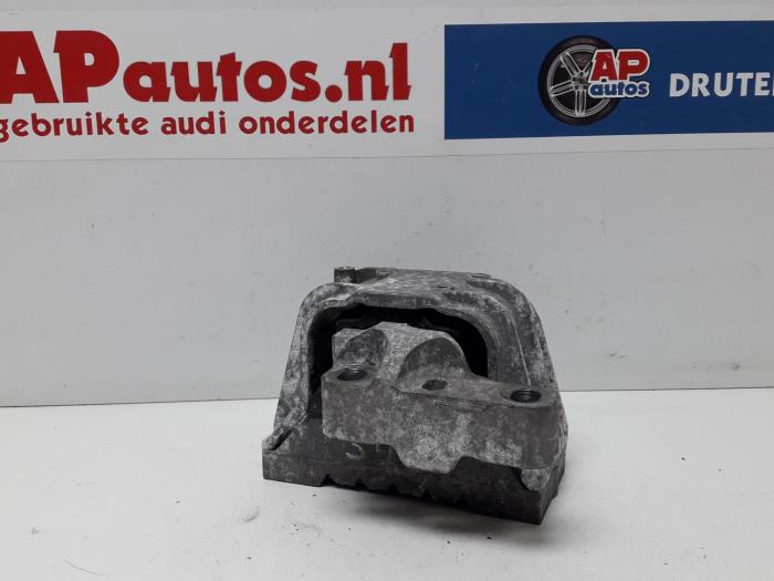 Gebruikte Motorrubber Audi A3 Sportback (8PA) 2.0 TDI 16V Prijs € 19,99 Margeregeling aangeboden door AP Auto's