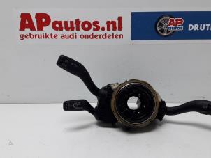 Gebruikte Schakelaar Stuurkolom (licht) Audi A6 Avant Quattro (C6) 3.0 TDI V6 24V Prijs € 19,99 Margeregeling aangeboden door AP Autos