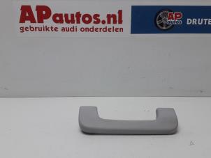 Gebruikte Handgreep Audi A6 Avant Quattro (C6) 3.0 TDI V6 24V Prijs € 10,00 Margeregeling aangeboden door AP Autos