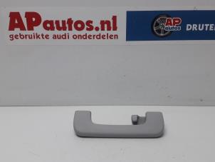Gebruikte Handgreep Audi A6 Avant Quattro (C6) 3.0 TDI V6 24V Prijs € 10,00 Margeregeling aangeboden door AP Autos