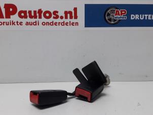Gebruikte Veiligheidsgordel Insteek links-achter Audi A4 Avant (B5) 2.4 30V Prijs € 35,00 Margeregeling aangeboden door AP Autos
