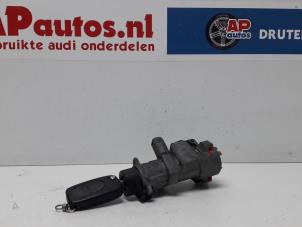 Gebruikte Sleutel + Contactslot Audi A6 Avant (C5) 2.5 TDI V6 24V Prijs € 19,99 Margeregeling aangeboden door AP Autos