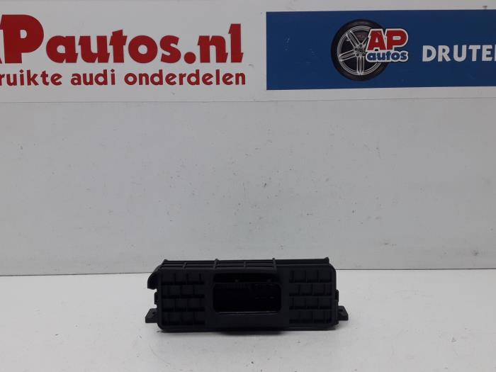 Gebruikte Boordcomputer Audi A6 Avant Quattro (C6) 3.0 TDI V6 24V Prijs € 19,99 Margeregeling aangeboden door AP Auto's