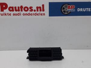 Gebruikte Boordcomputer Audi A6 Avant Quattro (C6) 3.0 TDI V6 24V Prijs € 35,00 Margeregeling aangeboden door AP Autos