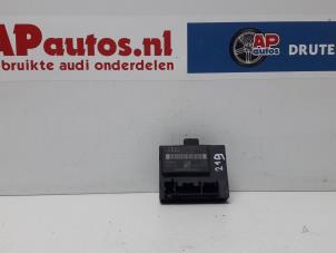 Gebruikte Centrale Deurvergrendelings Module Audi A6 Avant Quattro (C6) 3.0 TDI V6 24V Prijs € 25,00 Margeregeling aangeboden door AP Autos