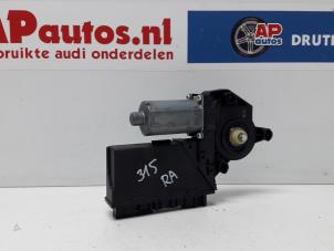 Gebruikte Raammotor Portier Audi A4 Avant (B7) 2.0 TDI 16V Prijs € 19,99 Margeregeling aangeboden door AP Autos