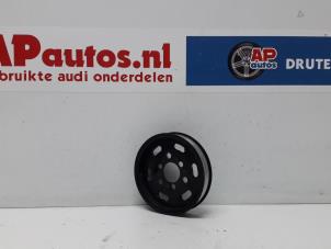 Gebruikte Servo Pomp Poelie Audi A4 Prijs € 15,00 Margeregeling aangeboden door AP Autos