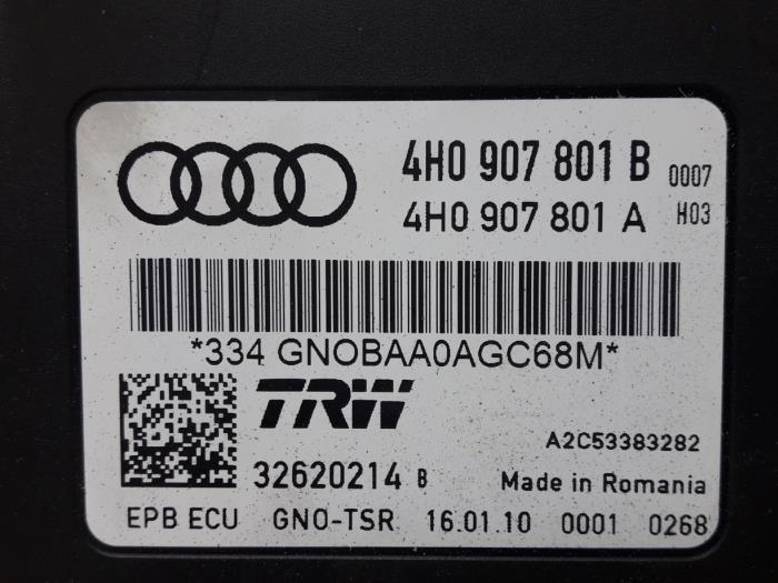 Handrem Module van een Audi A8 (D4) 4.2 TDI V8 32V Quattro 2010