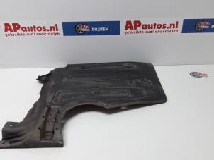 Gebruikte Beschermplaat bodem Audi TT (8N3) 1.8 20V Turbo Quattro Prijs € 24,99 Margeregeling aangeboden door AP Autos