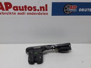 Gebruikte Slotmechaniek Achterklep Audi TT (8N3) 1.8 20V Turbo Quattro Prijs € 14,99 Margeregeling aangeboden door AP Autos