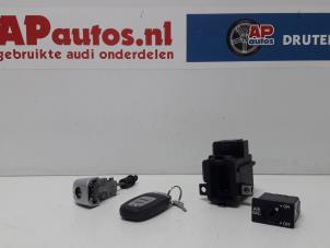 Gebruikte Cilinderslotenset (compleet) Audi Q5 (8RB) 2.0 TDI 16V Quattro Prijs € 49,99 Margeregeling aangeboden door AP Autos