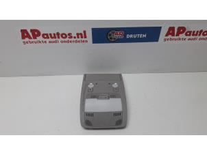 Gebruikte Binnenverlichting voor Audi Q5 (8RB) 2.0 TDI 16V Quattro Prijs € 34,99 Margeregeling aangeboden door AP Autos
