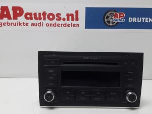 Gebruikte Radio CD Speler Audi A4 Avant (B7) 2.0 TDI 16V Prijs € 99,99 Margeregeling aangeboden door AP Autos