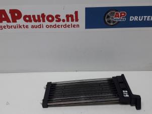 Gebruikte Kachel Verwarmingselement Audi A6 Avant Quattro (C6) 3.0 TDI V6 24V Prijs € 39,99 Margeregeling aangeboden door AP Autos