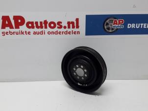 Gebruikte Krukas Poelie Audi A6 (C5) 2.4 V6 30V Prijs € 19,99 Margeregeling aangeboden door AP Autos