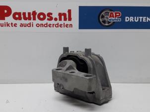 Gebruikte Motorsteun Audi A3 Cabriolet (8P7) 2.0 TDI 16V Prijs € 35,00 Margeregeling aangeboden door AP Autos