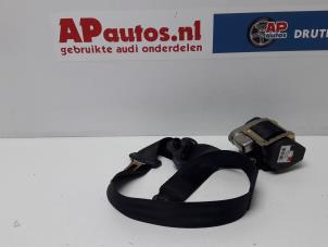 Gebruikte Veiligheidsgordel links-voor Audi A2 (8Z0) 1.4 16V Prijs € 35,00 Margeregeling aangeboden door AP Autos