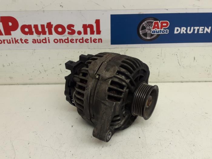 Gebruikte Dynamo Audi A4 Cabrio (B7) 3.0 V6 30V Prijs € 49,99 Margeregeling aangeboden door AP Auto's