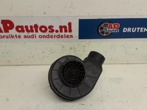 Gebruikte Chaufage Ventilatiemotor Audi Cabrio (B4) 2.0 E Prijs € 19,99 Margeregeling aangeboden door AP Autos