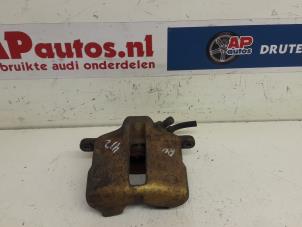 Gebruikte Remklauw (Tang) rechts-voor Audi Cabrio (B4) 2.0 E Prijs € 19,99 Margeregeling aangeboden door AP Autos